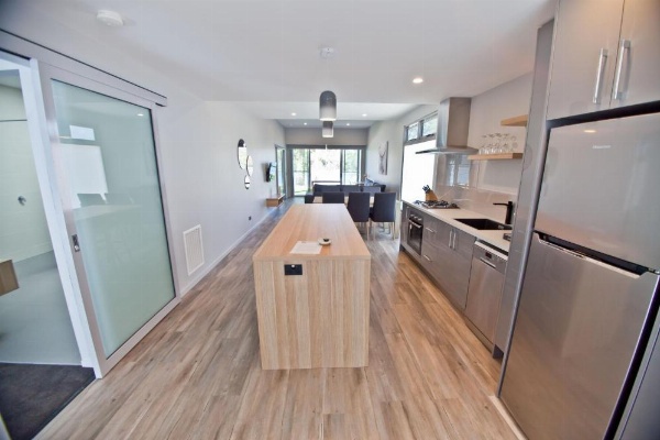Waterfront Apartments image 9
